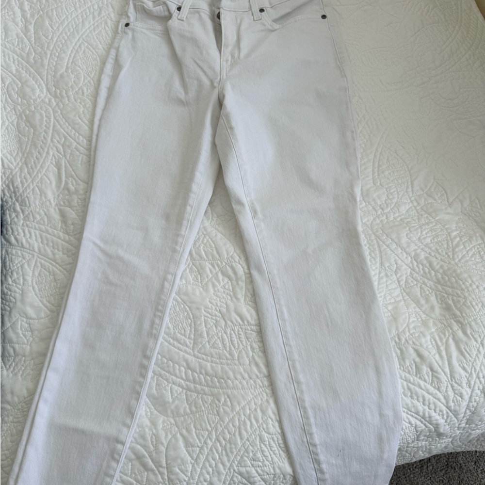 NYDJ White Straight Leg Jeans Classic Style
